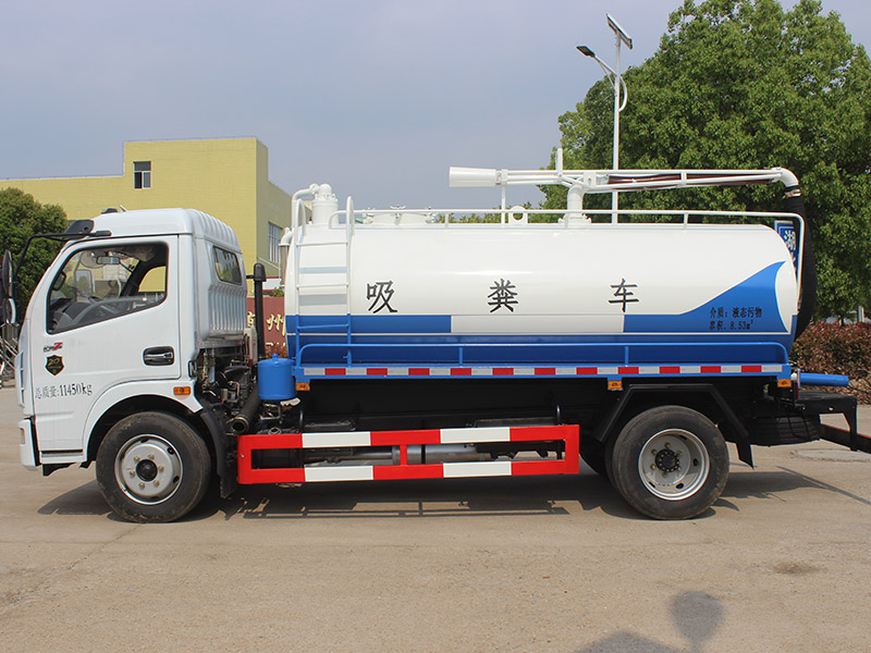 東風多利卡8方吸糞車