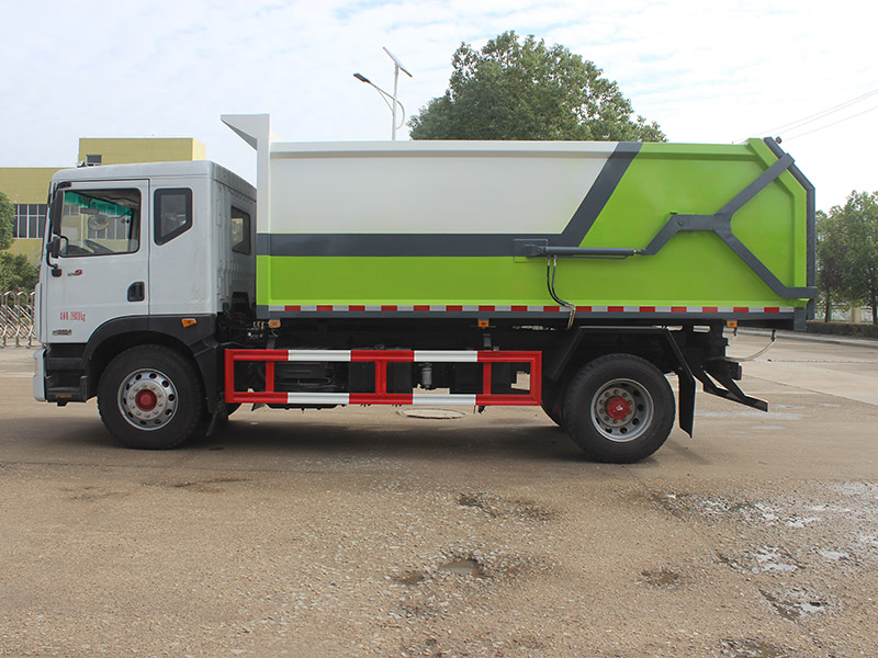 東風多利卡D9底盤壓縮式對接垃圾車