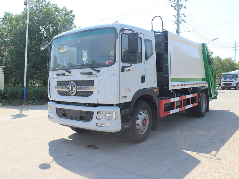 東風(fēng)多利卡10-12方D9壓縮垃圾車(chē)