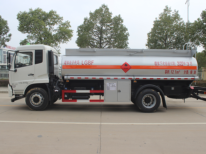 東風天錦12.1立方SCS5181GJYDFH6加油車