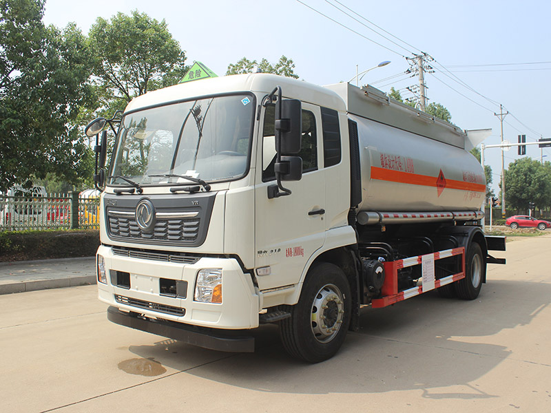 東風(fēng)天錦13.2立方SCS5181GRYDFH6易燃液體罐式運(yùn)輸車(chē)