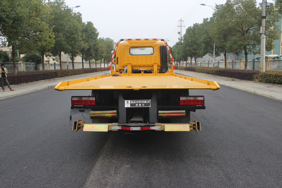 潤(rùn)知星牌SCS5070TQZEQ6型清障車