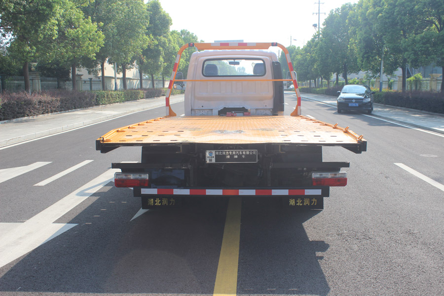 潤(rùn)知星牌SCS5041TQZEQ6型清障車(chē)