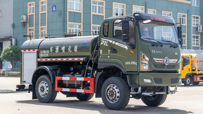 【潤力精品車】【潤知星】東風(fēng)專底四驅(qū)消防灑水車